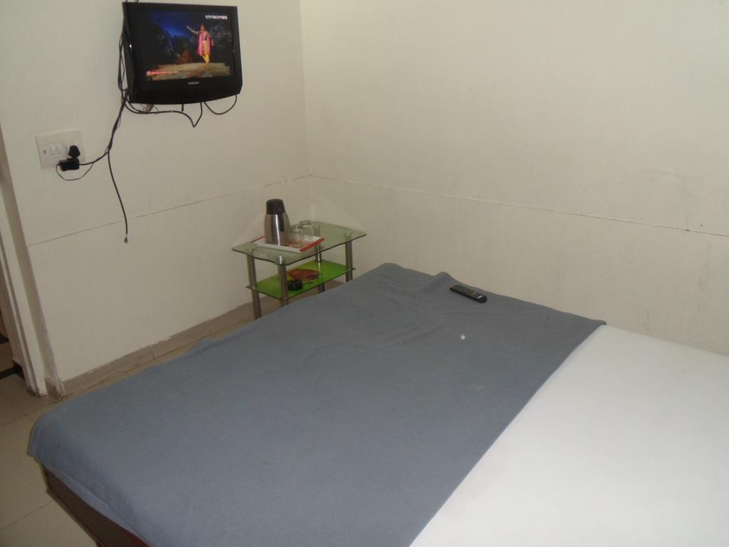 Hotel Atithi อาเมดาบัด ห้อง รูปภาพ